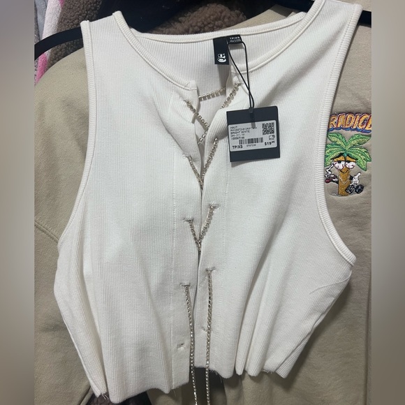 White crop top with diamond tie - Picture 1 of 2